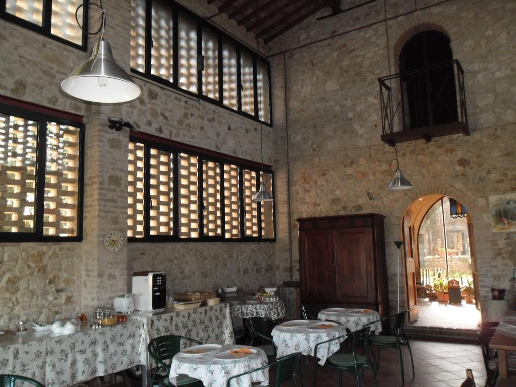 Agriturismo Santa Croce San Gimignano Bagian luar foto