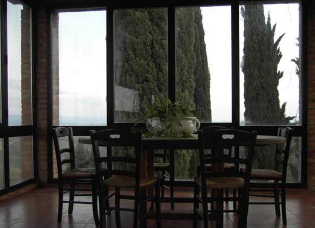 Agriturismo Santa Croce San Gimignano Ruang foto
